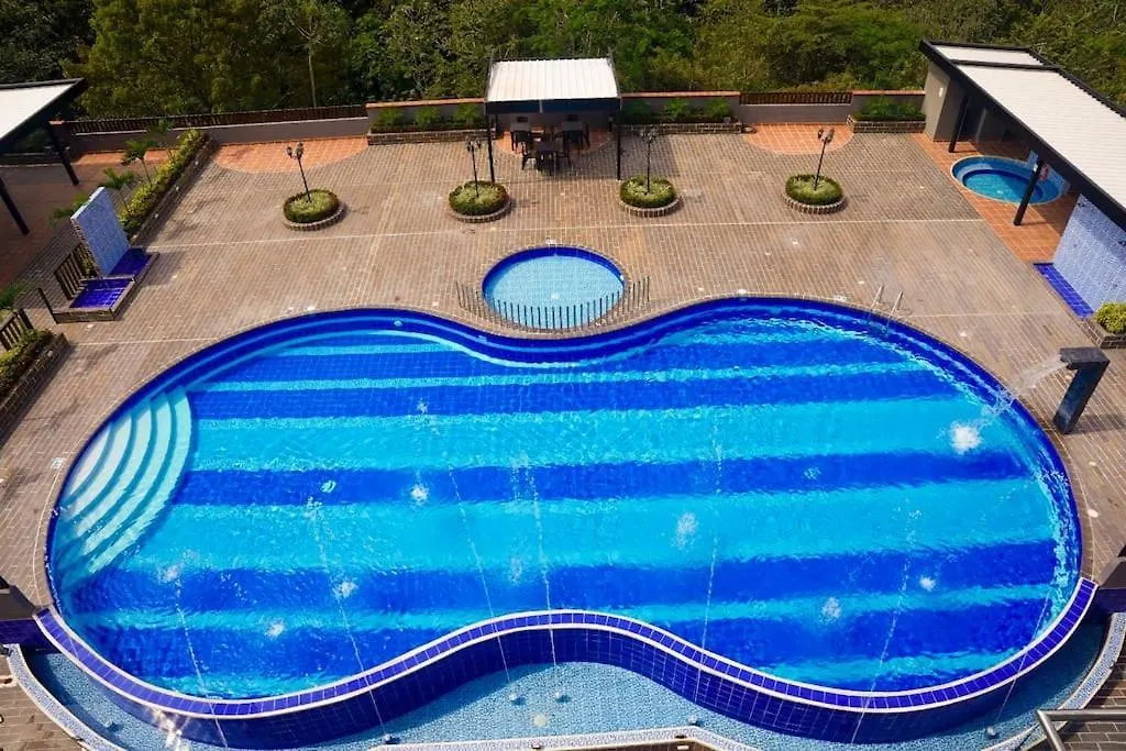 El Paraiso Del Oasis Medellin Colombia